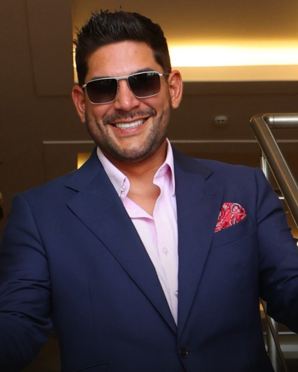 Emilio Pinargote se mantiene alejado de la televisión, pero continúa vinculado al público a través de eventos. Este año es embajador de La mamá de las ferias, en Guayaquil.