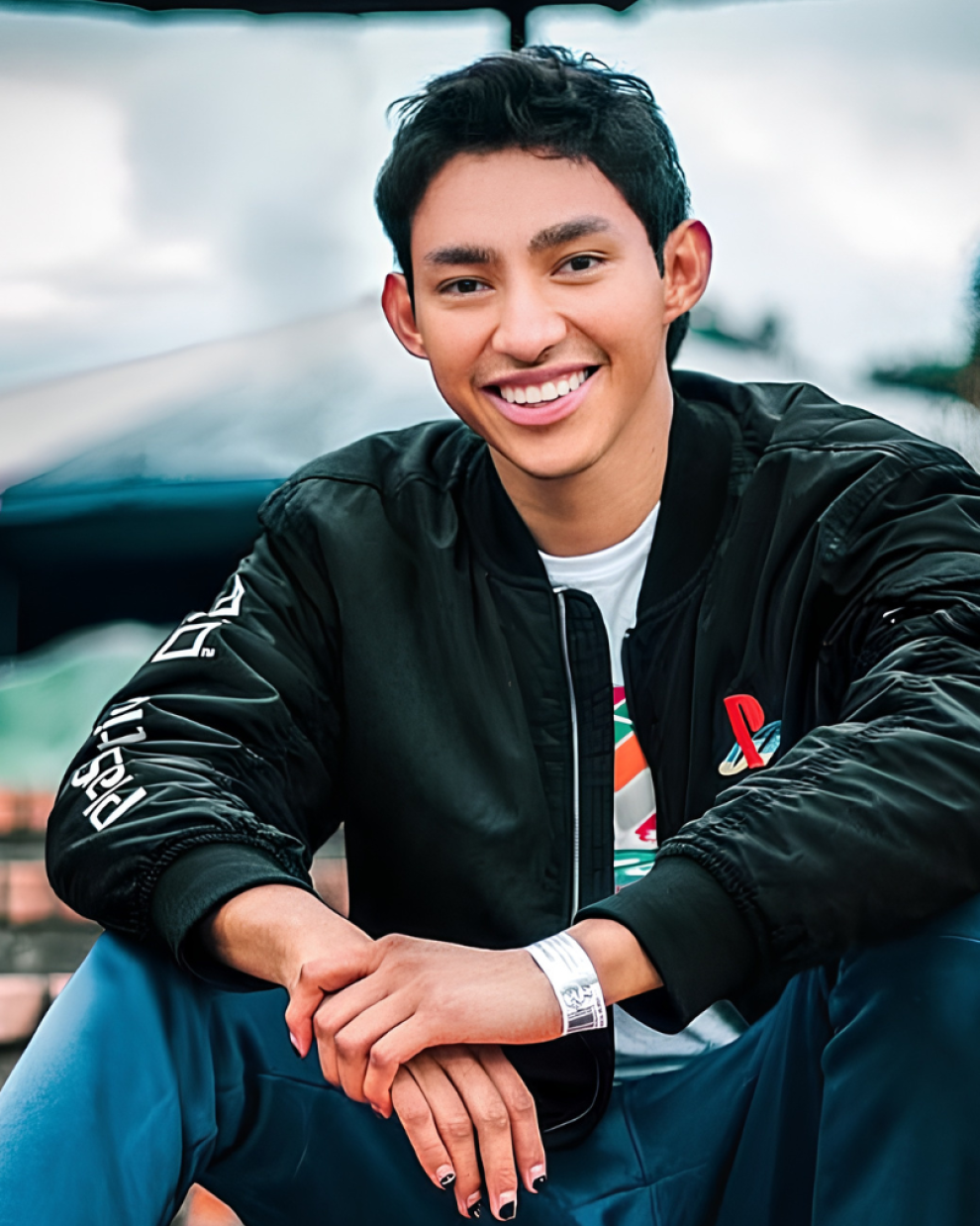 El youtuber Fernanfloo fue ovacionado por sus seguidores durante su presentación en el Budokan 2026
