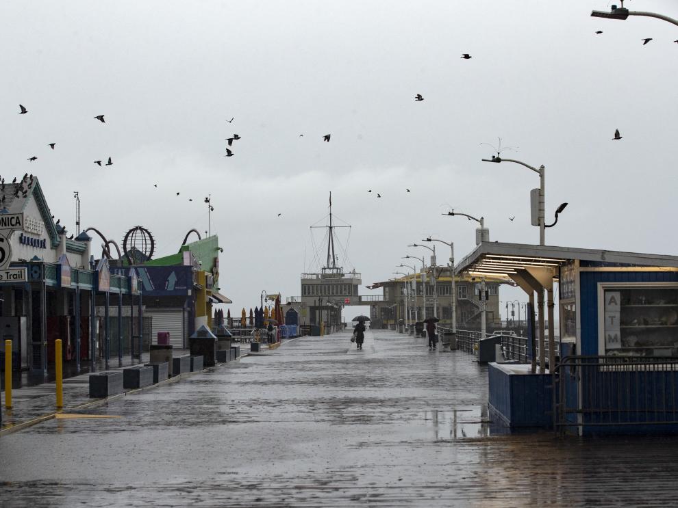 Las tormentas dejan al menos tres muertos y miles de casas sin electricidad en California