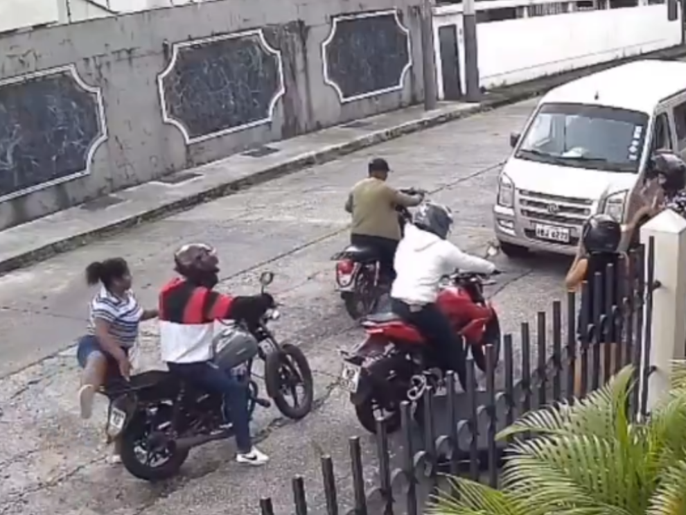 robo a pareja en Urdesa