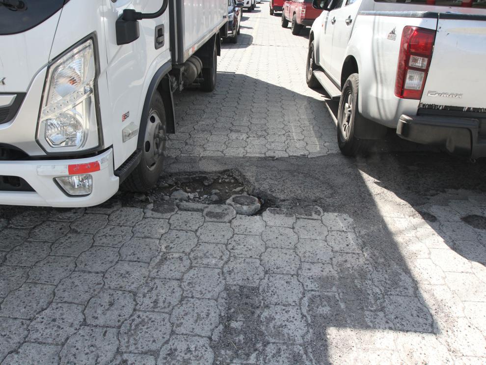 CALLES EN MAL ESTADO (14637758)