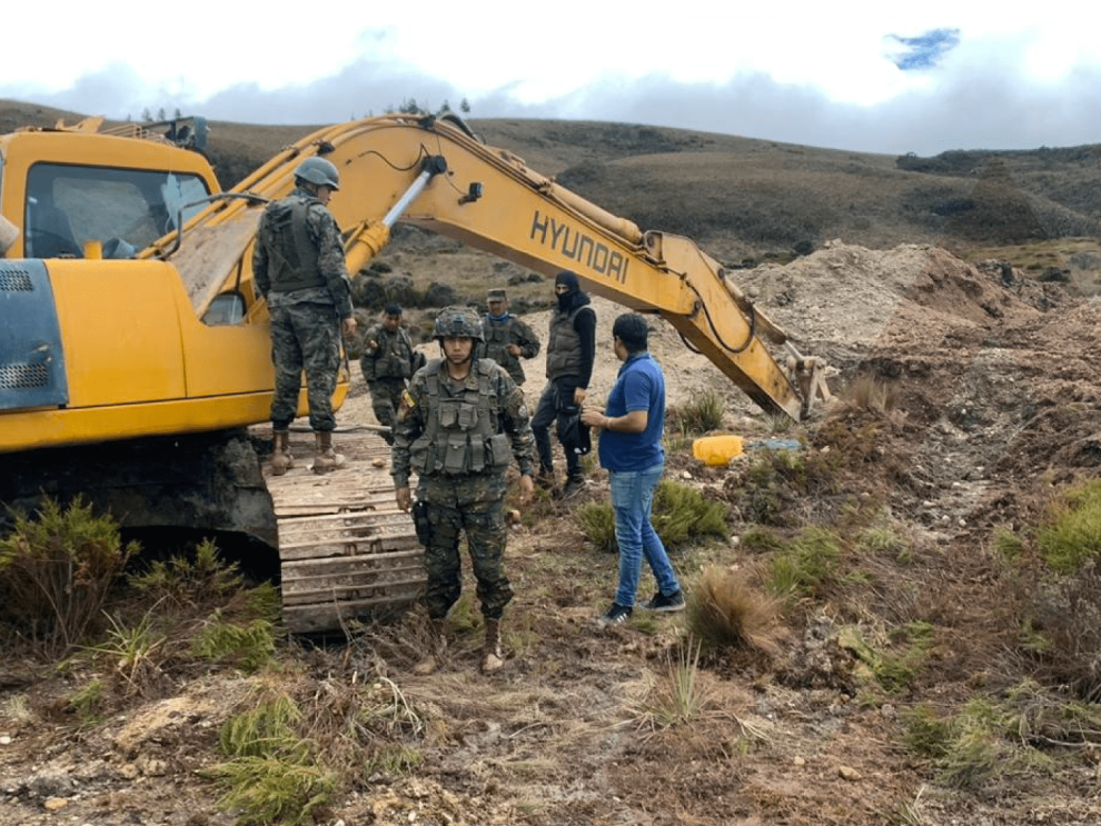 Asambleístas por la provincia del Azuay defienden las fuentes hídricas