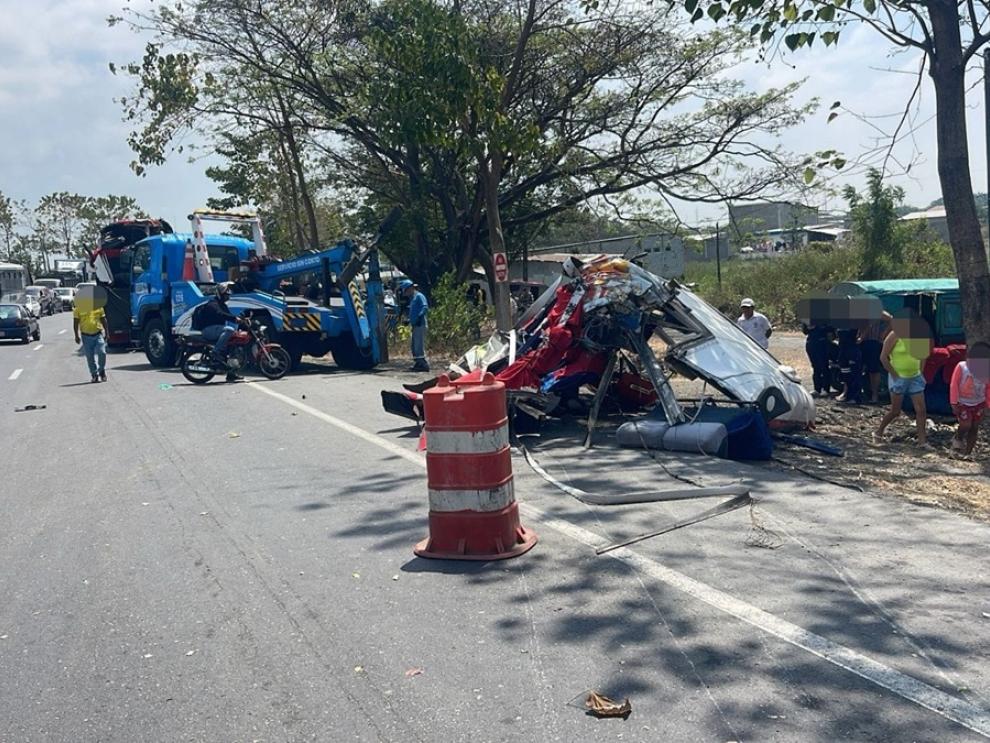 Accidente en la vía Daule Nobol
