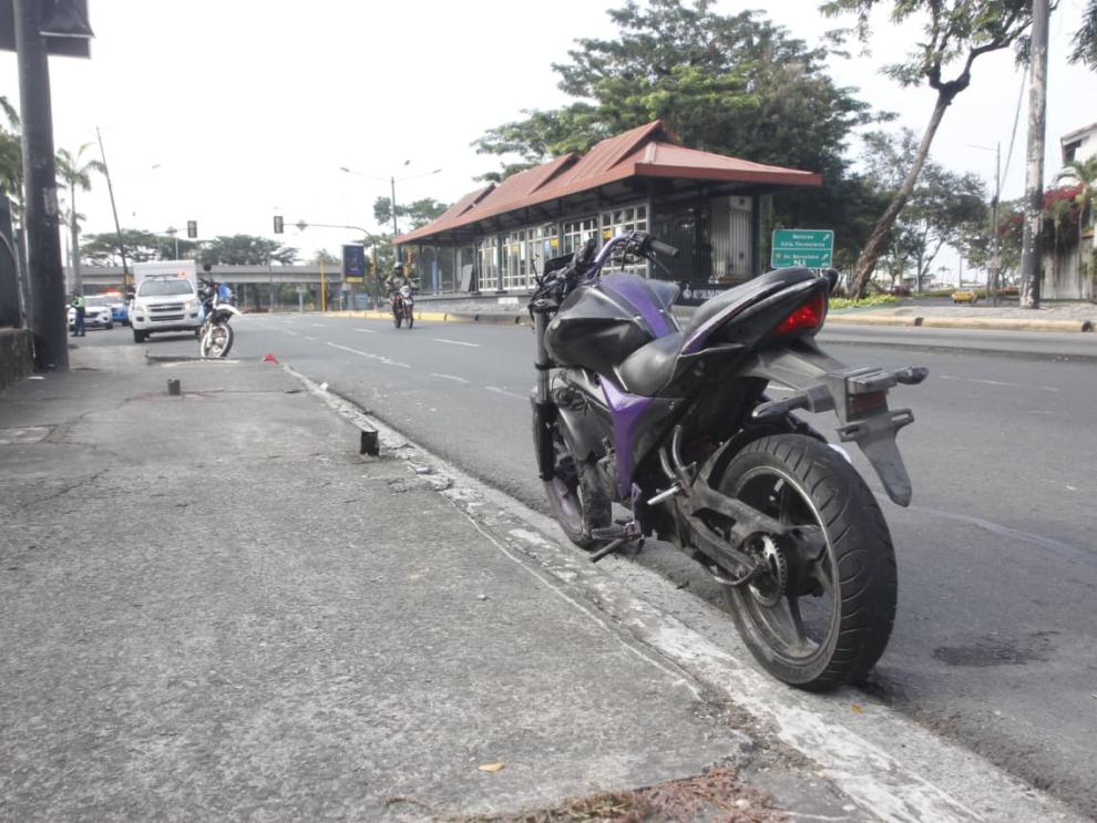 Accidente en la avenida Carlos Julio Arosemena