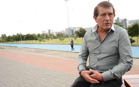 El ecuatoriano Carlos Sevilla, exentrenador del Bombillo.