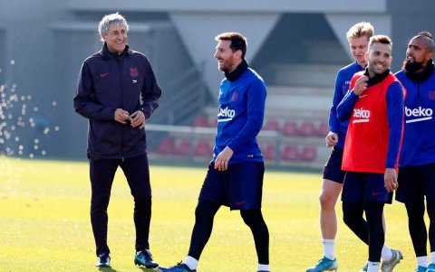 Quique Setién reconoce que con Messi en su bando es posible ganar todo lo que se cruce.