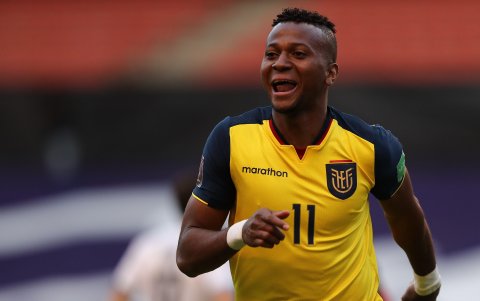 Michael Estrada, uno de los fijos en los llamados de Gustavo Alfaro, carece de minutos en el Toluca..