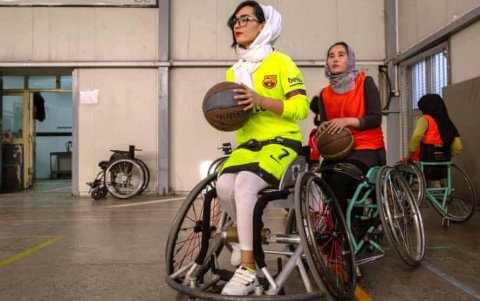 Nilofar Bayat, deportista paralímpica.