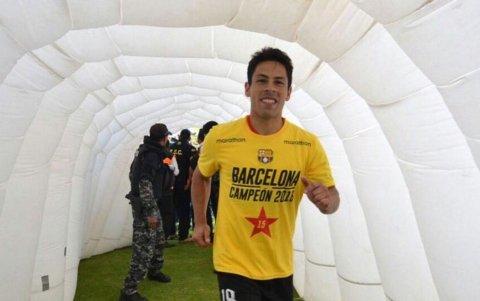 Matías Oyola logró tres campeonatos con la camiseta de Barcelona.