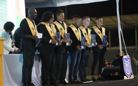 Giovanny Espinoza, Jacinto Espinoza y Damián Díaz formaron parte de los deportistas que recibieron la licencia de entrenador avalada por FEF y Conmebol.