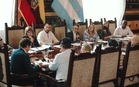 Cinco de los quince concejales respondió a los requerimientos de EXPRESO, el resto se excusó o los ignoró.