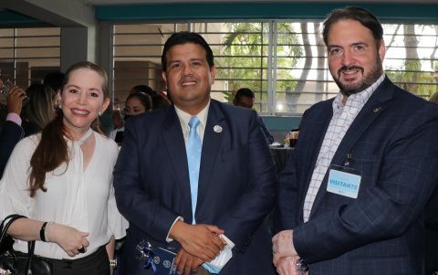 María Fernanda Vidal, David Gavilánez y Abelardo García.