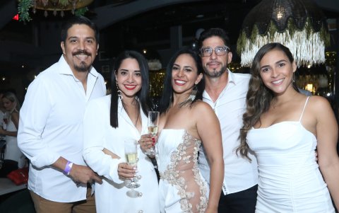 Leonardo Moreno, Stephany Albarracín, Olga Mori, Eric Fajardo y Andrea Merizalde.