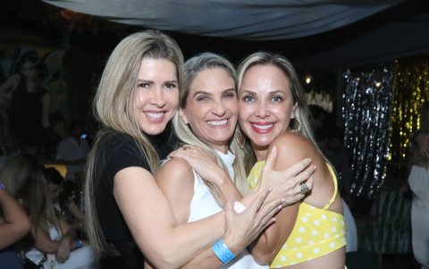 Monina Montgomery, Stephanie Wolgast y María del Carmen Durán.