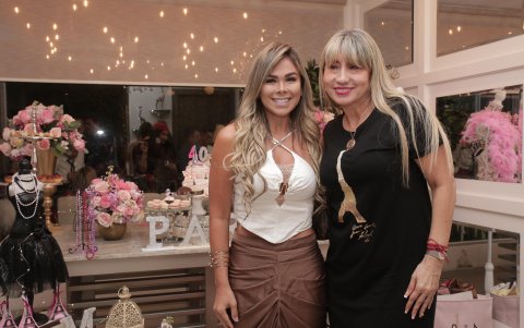 Nataly Luque y Paulina Morla.