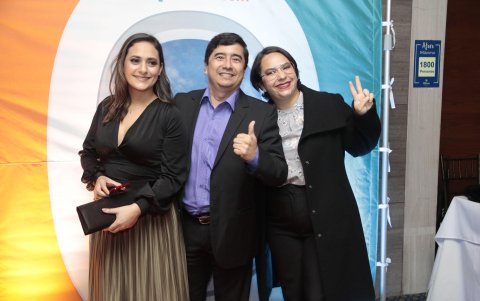 Cindy Mendoza, Jhonn Saldarriaga y Zoila Ruiz.