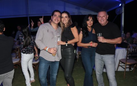 Robert Córdoba, Verónica Loaiza, Laura Villegas y Federico Martínez.