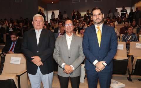 Fausto Ortiz, Xavier Murillo y Marcelo Vera.