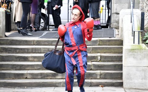 El promotor del club británico Philip Sallon asiste al funeral de Dame Vivienne Westwood en la Catedral de Southwark en Londres, Reino Unido, el 16 de febrero de 2023.