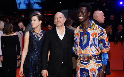 Johanna Wokalek, Benno Fuermann y Welket Bungue asisten a la ceremonia de apertura de la 73ª edición del Festival Internacional de Cine de Berlín 'Berlinale' en Berlín.