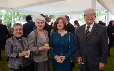 María Elena Lugo, María Teresa de Ávila, María Amparo de Barberis y Marcelo Ávila.