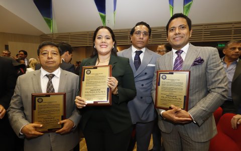 José Flores, Gabriela Junco, Alexis Zúñiga y Francisco Dávila.