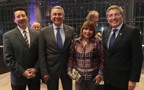 Nelson Guim, Darwin Jarrin, Mónica Luque y Fernando Mancero.
