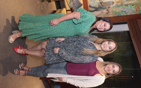 Silvia de Rendón, María Elena Azar y Sandra Vásconez.
