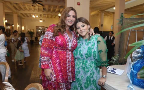 Anette Ode y Valeria Santos.