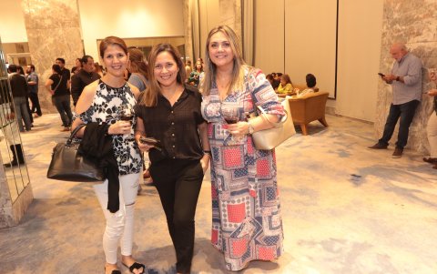 Cristina Loor, Zoila Reinoso y María Fernanda Reyes.