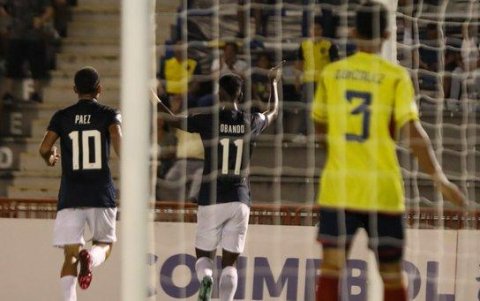 Allen Obando, de Ecuador, fue el encargado de abrir el marcador al minuto 25.