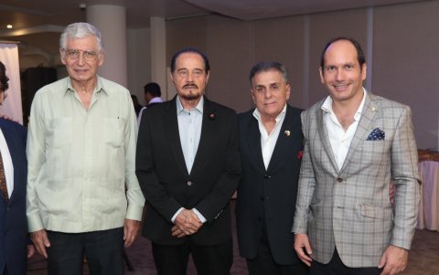 Antonio Marques, Jorge Trujillo, Mario Viteri y Eliseo Mosconi.