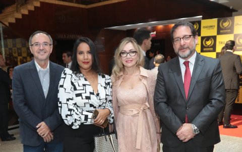 Ángel Crespo, Gisella Litardo, Tatiana Bren y Rodrigo Cordero.