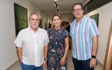 Ricardo Ortega, Margarita de Ortega y Saidel Brito.