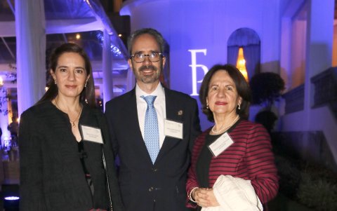 María Elena Egas, Sasha Mandakovic y María Eugenia Falconí.