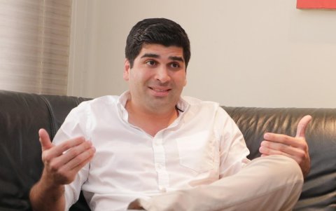 Otto Sonnenholzner ya contaba con el respaldo de varios partidos antes de oficializar su candidatura