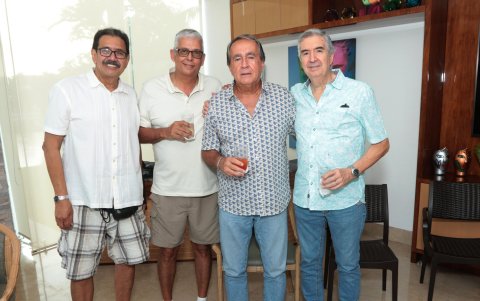 Jaime Zea, Xavier Ycaza, Hugo Gonzenbach y Juan Carlos Prado.