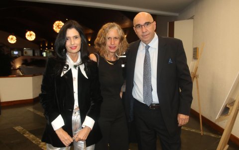 Paulina Andrade, Gabriela Bueno y Rafael Aguirre.