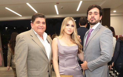 Jorge Zea, Nicole Solines y Andrés Suárez.