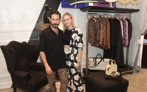 Los anfitriones, Gustavo Moscoso y Stephany Hollihan de Sensi-Contugi.