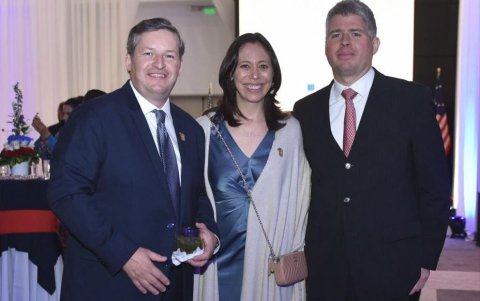 Xavier Ponce, Rocío Velarde y Giorgio Martorell.