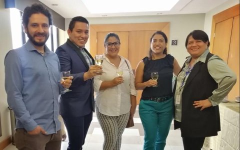 Los periodistas Óscar Murillo, Juan Daniel Ponce, Diana Sotomayor, Lisbeth Zumba y Lina Zambrano.