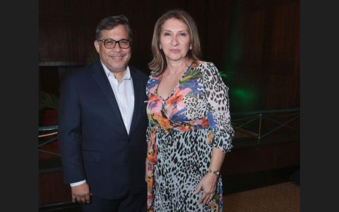 Gabriel Rovayo e Ivonne de Rovayo.