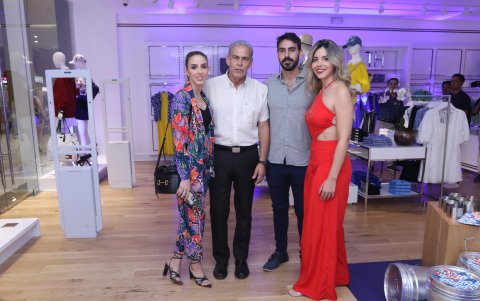 Carola Mancheno, Enrique Mancheno, Enrique Mancheno M. y Nohelí Chávez.