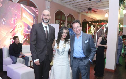 Mirko Costa, Maribel Perdomo y José Luis Iturralde.