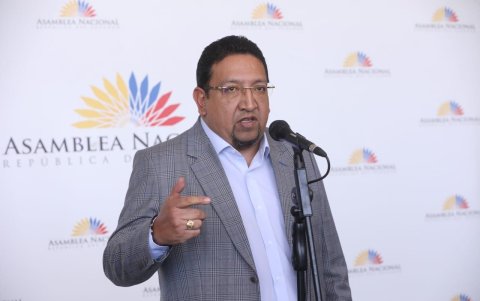 Virgilio Saquicela llegó a la Asamblea de la mano del movimiento Unión Ecuatoriana e intentó regresar con el Partido Socialista.