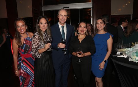 Alexandra Maldonado, Lorraine Akel, Miguel Eugene, Jessenia Ortega y María Gracia Mariscal.