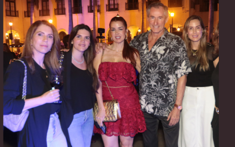 Fernanda Rigail, Mónica Rosales, Kathy Dunn, Guillermo Salcedo y Alexandra Salcedo.