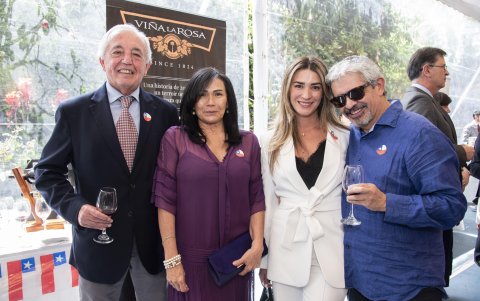 José Antonio Clemente, Dominique Calle, Dominique Crespo y Diego Oquendo.