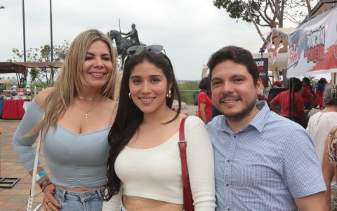 Éricka Morán, Michel Rodríguez y Cristhian Jácome.